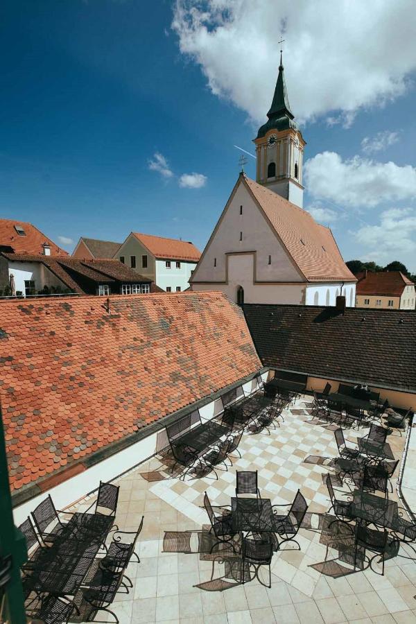 Brauereigasthof Zum Kuchlbauer Abensberg Esterno foto